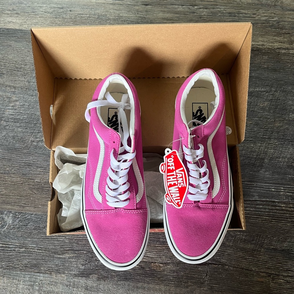 Brand New Hot Pink Old Skool Vans Size 10
